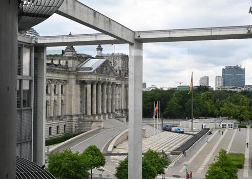  Reichstagsgebäude, Westportal