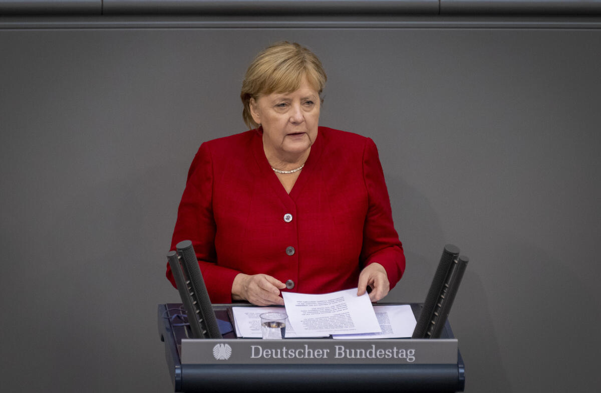 Merkel, Angela Regierungserklärung von Bundeskanzlerin Dr. Angela Merkel, CDU/CSU, zur Lage in Afghanistan, Bundeswehreinsatz zur Evakuierung aus Afghanistan, während der Sondersitzung des Deutschen Bundestages.