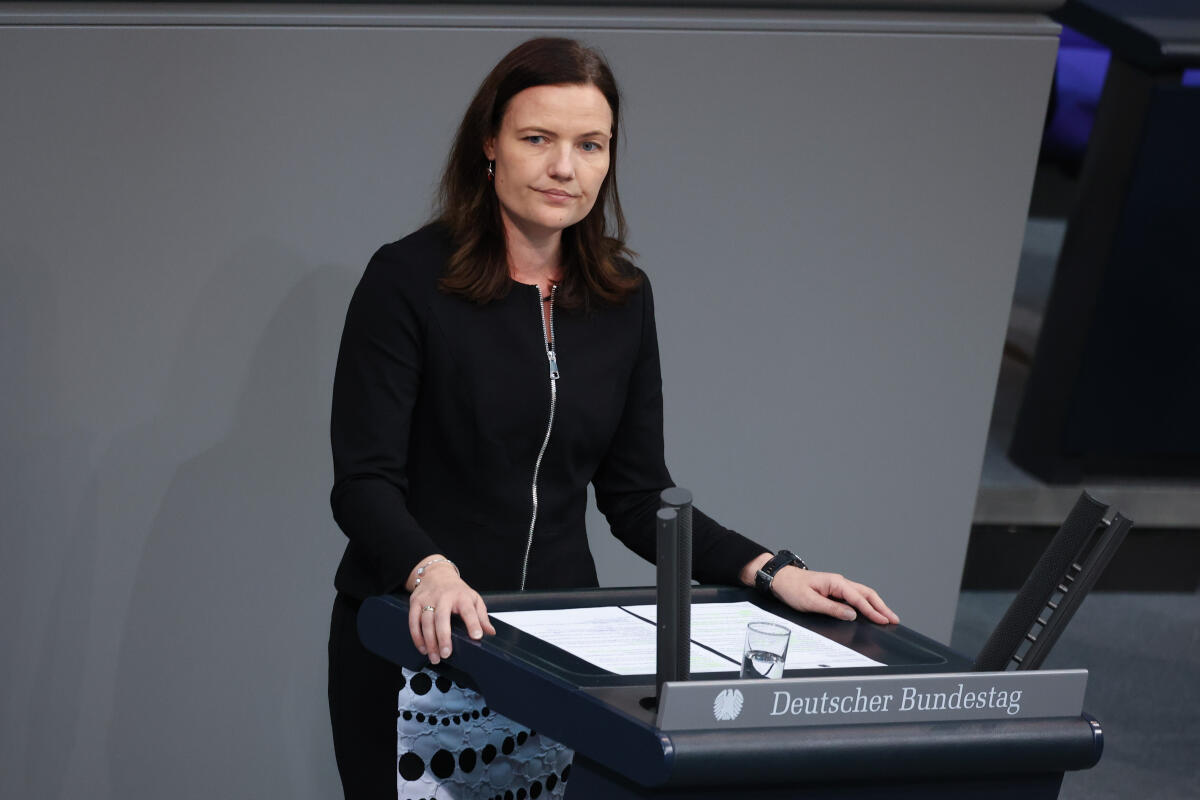 Deutscher Bundestag - Bilddatenbank - Janssen, Anne Reichstagsgebäude ...