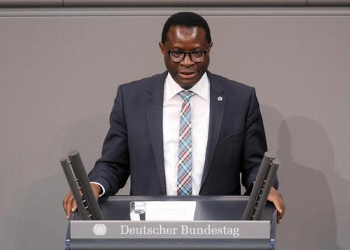 Diaby, Karamba Reichstagsgebäude, Plenarsaal