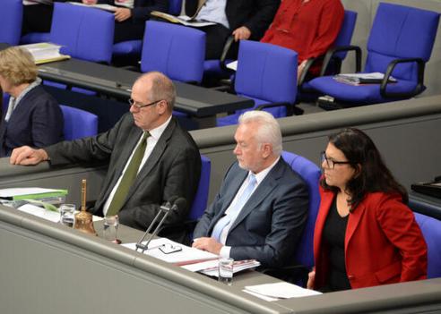 Kubicki, Wolfgang; Ostendorff, Friedrich; Yüksel, Gülistan Reichstagsgebäude, Plenarsaal