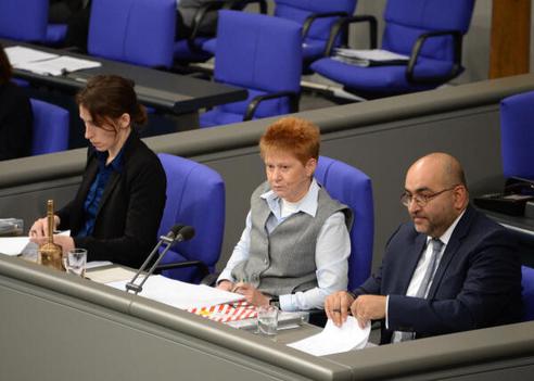 Pau, Petra; Harder-Kühnel, Mariana; Nouripour, Omid Reichstagsgebäude, Plenarsaal