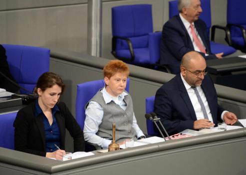 Pau, Petra; Harder-Kühnel, Mariana; Nouripour, Omid Reichstagsgebäude, Plenarsaal