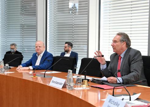Ernst, Klaus; Prefi, Thomas Paul-Löbe-Haus, Sitzungssaal