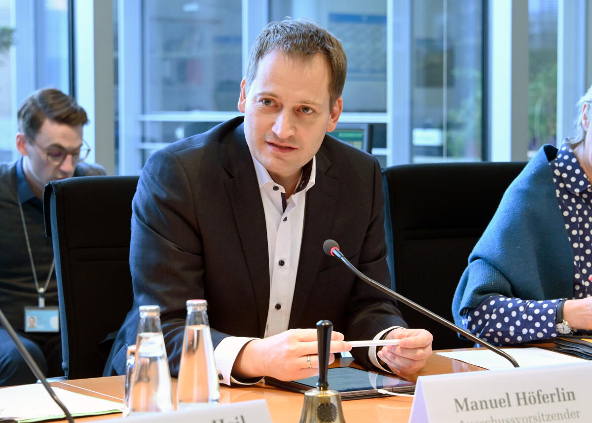 Manuel Höferlin, FDP, Vorsitzender des Ausschusses des Deutschen Bundestages Digitale Agenda. Höferlin, Manuel Manuel Höferlin, FDP, Vorsitzender des Ausschusses des Deutschen Bundestages Digitale Agenda.
