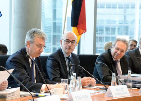 Ernst, Klaus; Wambach, Achim; Mundt, Andreas Paul-Löbe-Haus, Sitzungssaal