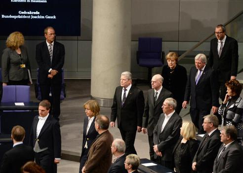 Lammert, Norbert; Gauck, Joachim; Bouffier, Volker; Merkel, Angela; Voßkuhle, Andreas Reichstagsgebäude, Plenarsaal