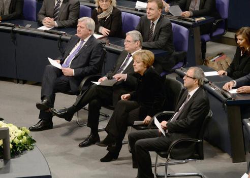 Gauck, Joachim; Bouffier, Volker; Merkel, Angela; Voßkuhle, Andreas Reichstagsgebäude, Plenarsaal