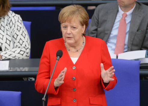 Merkel, Angela Reichstagsgebäude, Plenarsaal