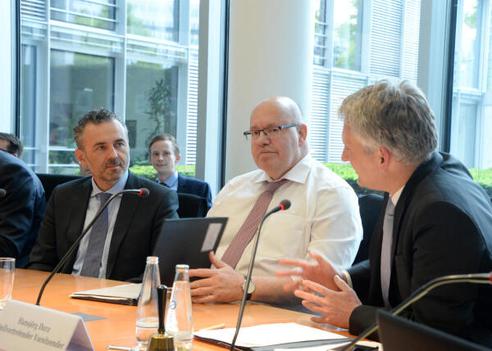 Durz, Hansjörg; Altmaier, Peter; Jarzombek, Thomas Paul-Löbe-Haus, Sitzungssaal