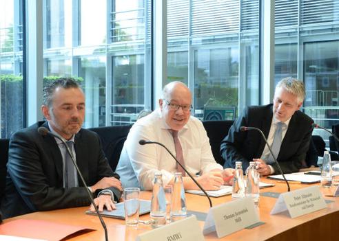 Durz, Hansjörg; Altmaier, Peter; Jarzombek, Thomas Paul-Löbe-Haus, Sitzungssaal