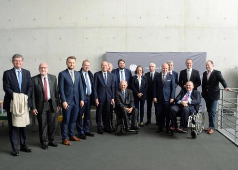 Schäuble, Wolfgang; Krichbaum, Gunther; Thillaye, Sabine; Apel, Piotr Paul-Löbe-Haus, Sitzungssaal