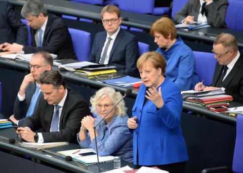 Merkel, Angela Reichstagsgebäude, Plenarsaal
