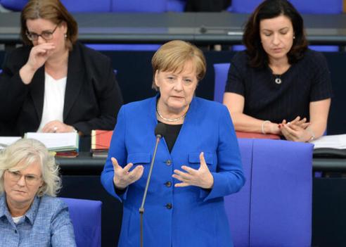 Merkel, Angela Reichstagsgebäude, Plenarsaal