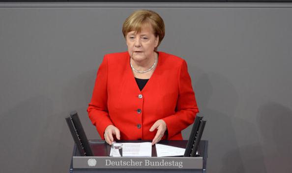 Merkel, Angela Reichstagsgebäude, Plenarsaal