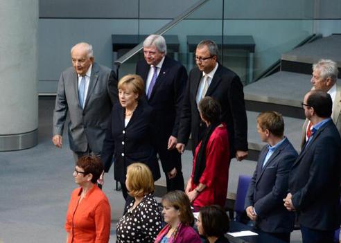 Merkel, Angela; Voßkuhle, Andreas; Bouffier, Volker; Grosser, Alfred Reichstagsgebäude, Plenarsaal