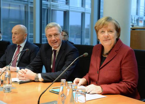 Röttgen, Norbert; Merkel, Angela Paul-Löbe-Haus, Sitzungssaal