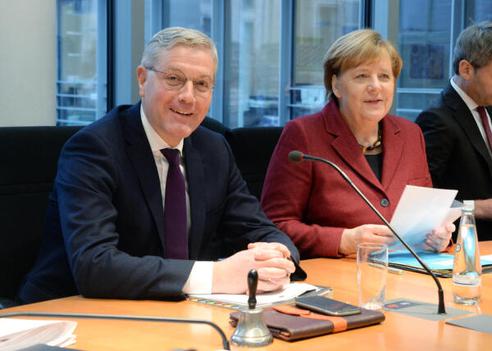 Röttgen, Norbert; Merkel, Angela Paul-Löbe-Haus, Sitzungssaal