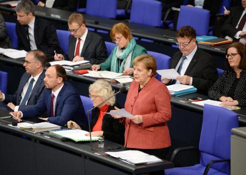 Merkel, Angela Reichstagsgebäude, Plenarsaal