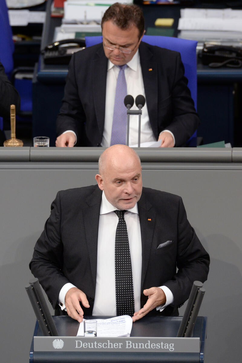 Dietrich Monstadt, CDU/CSU, Bundestagsabgeordneter, Abgeordneter, Mitglied Deutscher Bundestag, MdB, Rede, 65. Sitzung, Top 1 Epl 15, Thema: Haushaltsgesetz 2019 - Gesundheit, Vorsitz: Bundestagsvizepräsident Dr. Hans-Peter Friedrich, CDU/CSU.; Rednerpult. Monstadt, Dietrich; Friedrich, Hans-Peter Dietrich Monstadt, CDU/CSU, Bundestagsabgeordneter, Abgeordneter, Mitglied Deutscher Bundestag, MdB, Rede, 65. Sitzung, Top 1 Epl 15, Thema: Haushaltsgesetz 2019 - Gesundheit, Vorsitz: Bundestagsvizepräsident Dr. Hans-Peter Friedrich, CDU/CSU.; Rednerpult.