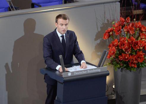 Macron, Emmanuel Reichstagsgebäude, Plenarsaal