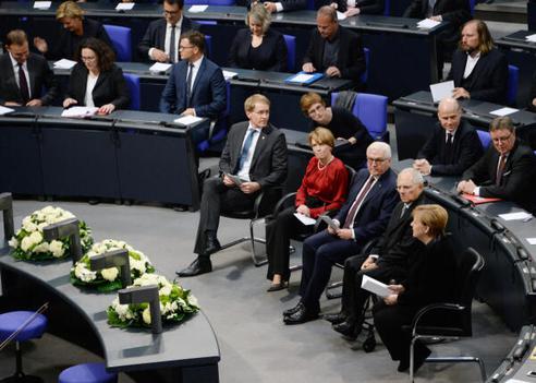 Schäuble, Wolfgang; Steinmeier, Frank-Walter; Merkel, Angela; Günther, Daniel; Büdenbender, Elke Reichstagsgebäude, Plenarsaal