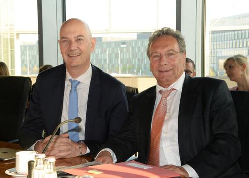 Ernst, Klaus; Lescure, Roland Paul-Löbe-Haus, Sitzungssaal