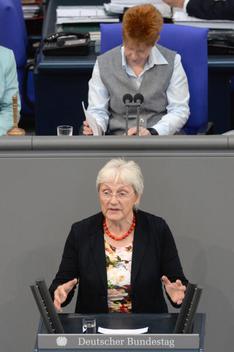 Baehrens, Heike; Pau, Petra Reichstagsgebäude, Plenarsaal