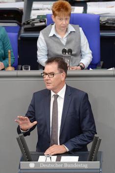 Müller, Gerd; Pau, Petra Reichstagsgebäude, Plenarsaal