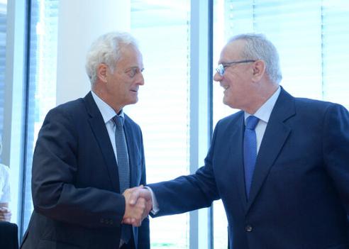 Ramsauer, Peter; Mimica, Neven Paul-Löbe-Haus, Sitzungssaal