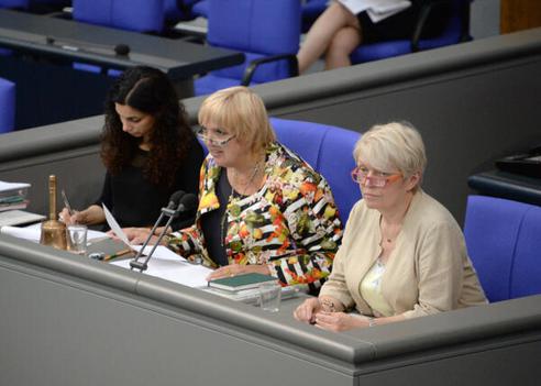 Tatti, Jessica; Barnett, Doris; Roth, Claudia Reichstagsgebäude, Plenarsaal