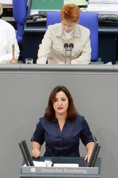 Akbulut, Gökay; Pau, Petra Reichstagsgebäude, Plenarsaal