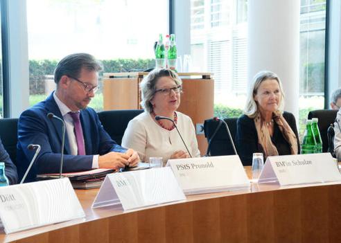 Kotting-Uhl, Sylvia; Schulze, Svenja; Pronold, Florian Paul-Löbe-Haus, Sitzungssaal