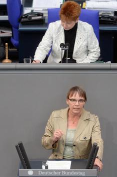 Hajduk, Anja; Pau, Petra Reichstagsgebäude, Plenarsaal