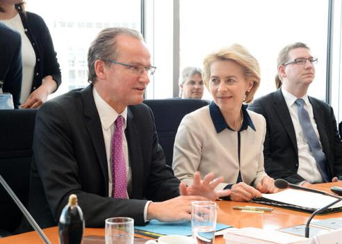 Krichbaum, Gunther; Leyen, Ursula von der Paul-Löbe-Haus, Sitzungssaal