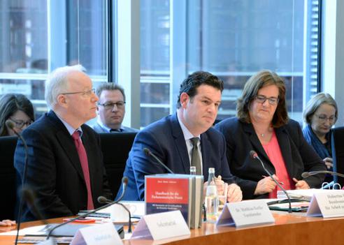 Bartke, Matthias; Heil, Hubertus; Griese, Kerstin Paul-Löbe-Haus, Sitzungssaal