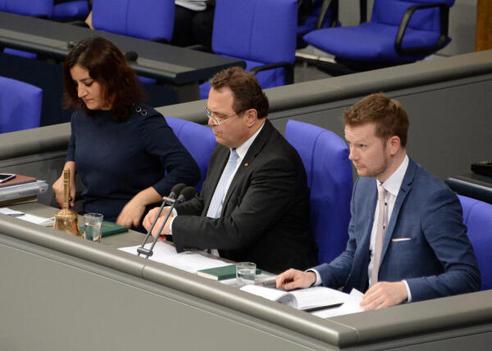 Bernstiel, Christoph; Akbulut, Gökay; Friedrich, Hans-Peter Reichstagsgebäude, Plenarsaal