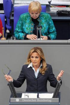 Noll, Michaela; Roth, Claudia Reichstagsgebäude, Plenarsaal