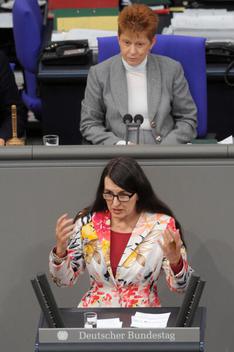 Lühmann, Kirsten; Pau, Petra Reichstagsgebäude, Plenarsaal
