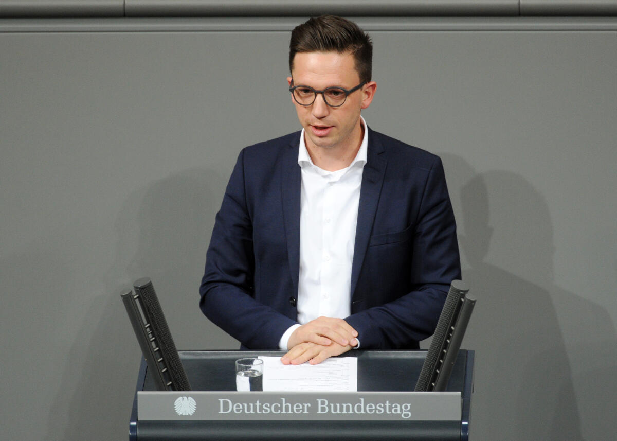 Mohrs, Falko Falko Mohrs, SPD, Bundestagsabgeordneter, Abgeordneter, Mitglied Deutscher Bundestag, MdB, Rede, 11. Sitzung, Top 10, Thema: Chancen der Digitalisierung.; Rednerpult.