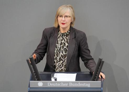 Hiller-Ohm, Gabriele Reichstagsgebäude, Plenarsaal
