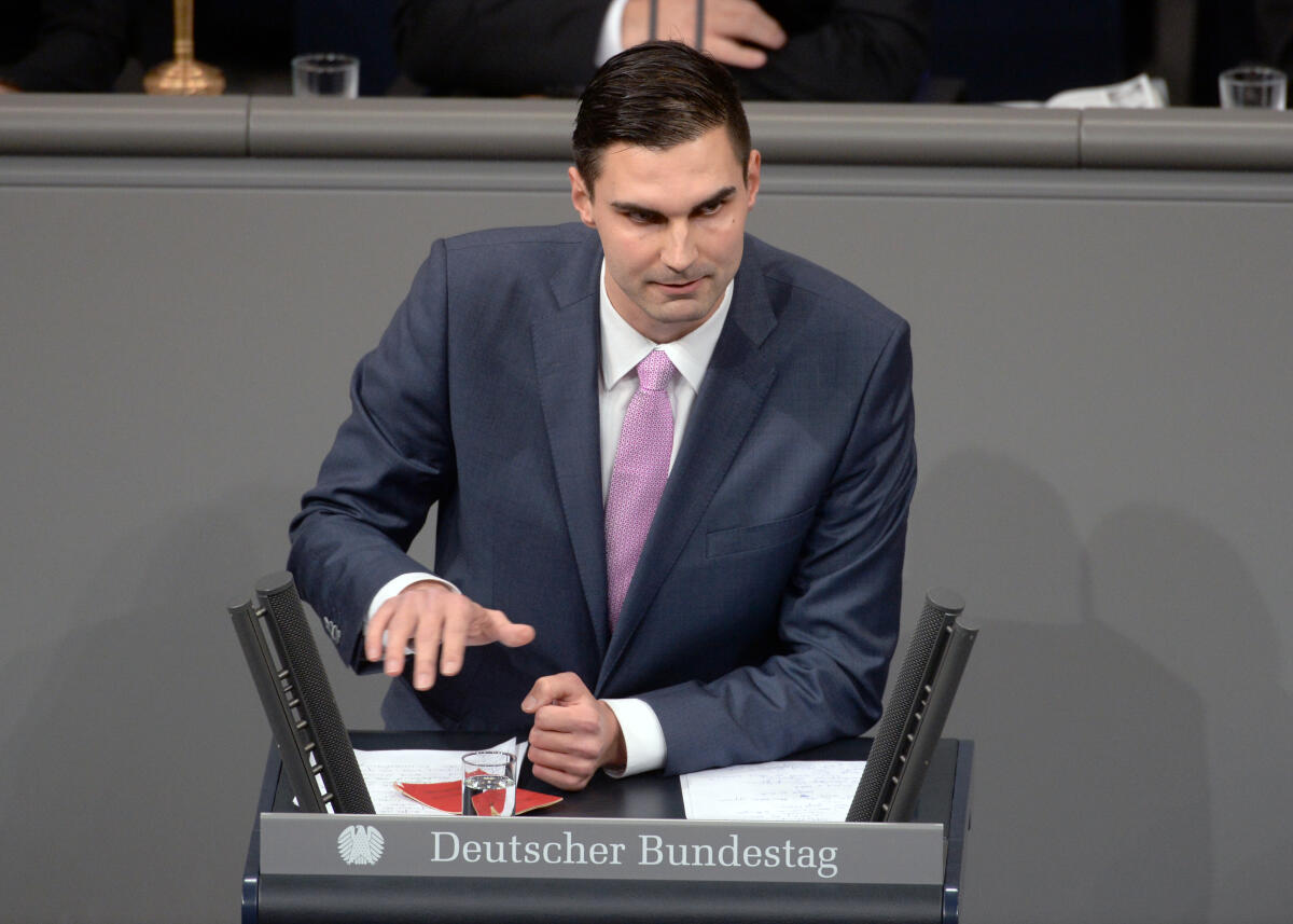 Müller, Sepp Sepp Müller, CDU/CSU, Bundestagsabgeordneter, Abgeordneter, Mitglied Deutscher Bundestag, MdB, Rede, 10. Sitzung, ZP, Thema: Aktuelle Stunde zu einer europäischen Bankenunion.; Rednerpult.