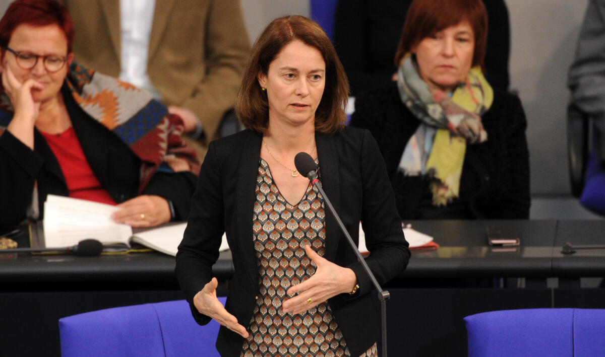 Barley, Katarina Bundesfamilienministerin Dr. Katarina Barley (SPD), in der Regierungsbefragung des Bundestages am Mittwoch, 17. Januar 2018
