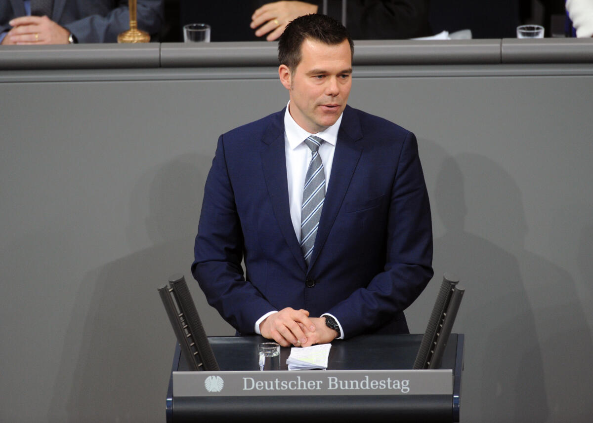 Hocker, Gero Clemens Dr. Gero Clemens Hocker, FDP, Bundestagsabgeordneter, Abgeordneter, Mitglied Deutscher Bundestag, MdB, Rede, 7. Sitzung, Top 8, Thema: Gesunde Ernährung.; 