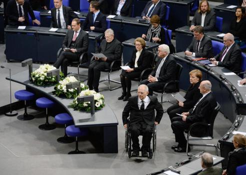 Schäuble, Wolfgang; Kasper, Walter; Merkel, Angela; Steinmeier, Frank-Walter; Müller, Michael; Jenninger, Ina; Kirchhof, Paul Reichstagsgebäude, Plenarsaal