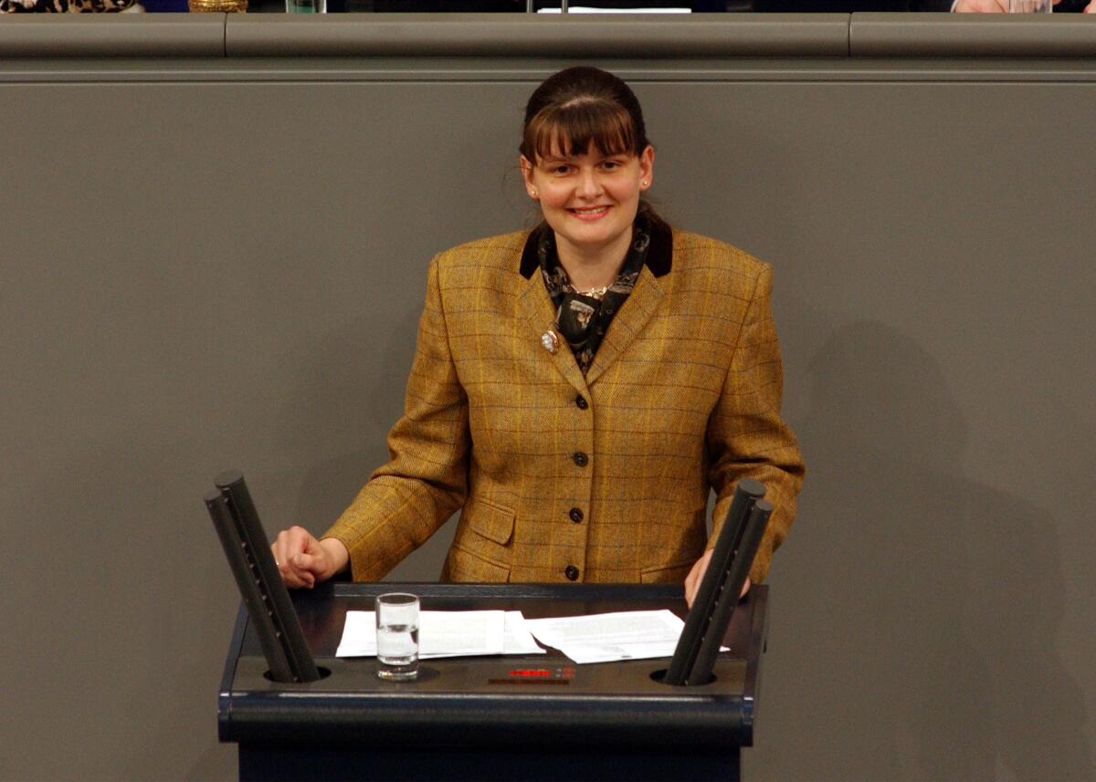 Flachsbarth, Maria Dr. Maria Flachsbarth, CDU/CSU, MdB, Rede im Deutschen Bundestag.; Bundestagsabgeordnete, Abgeordnete, Rednerpult, Plenum