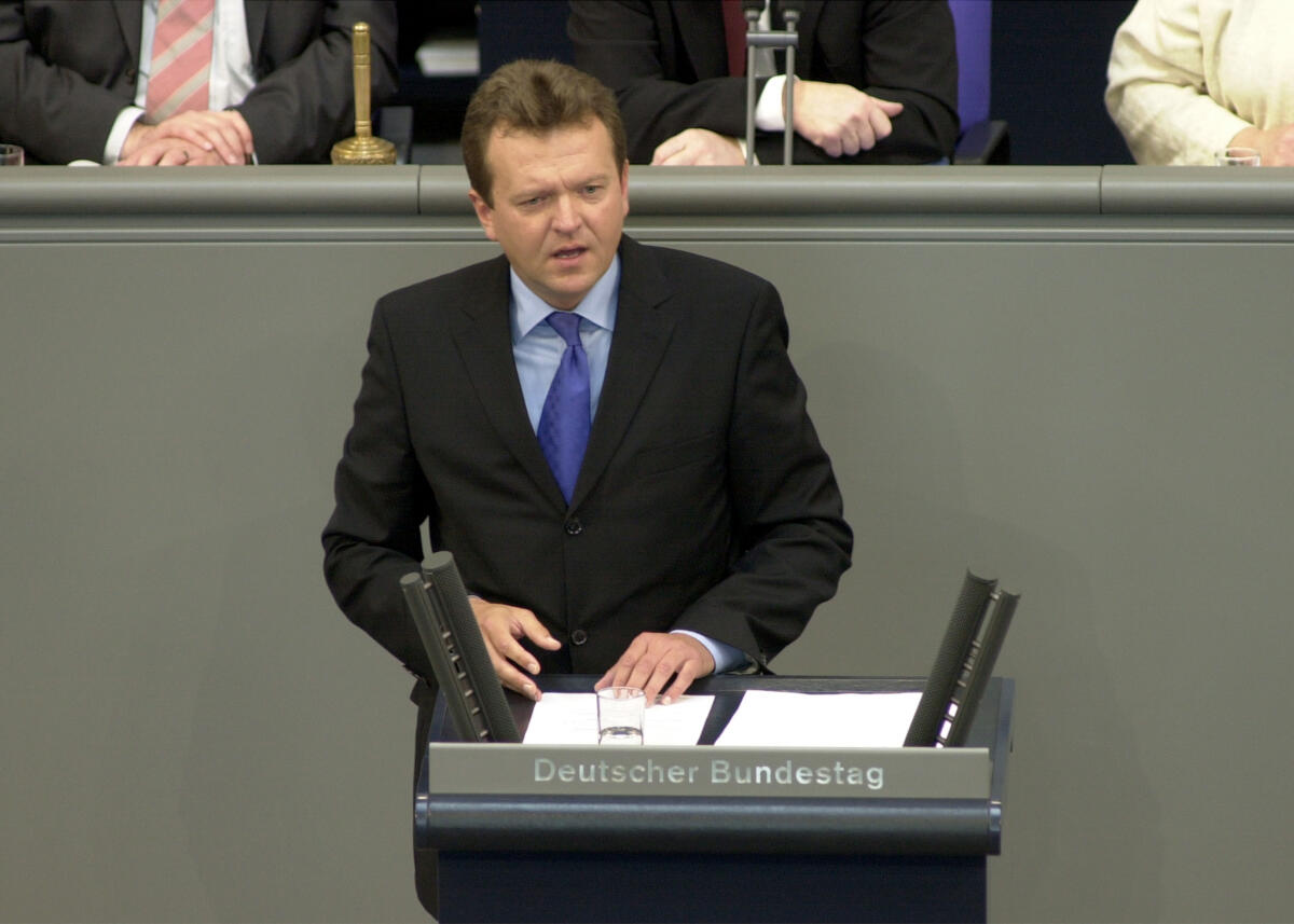 Dörmann, Martin Martin Dörmann, SPD, Rede im Deutschen Bundestag, Sitzung Nr.46., TOP 3, Regierungserklärung  und anschliessende Debatte Verbraucherschutz.; Bundestagabgeordneter, Abgeordneter, Rednerpult, Plenum