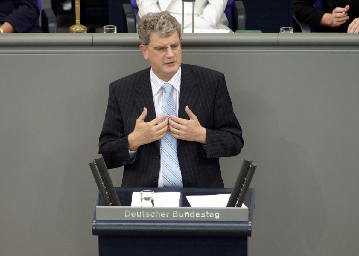 Goldmann, Hans-Michael Hans-Michael Goldmann,  FDP, MdB, Rede im Deutschen Bundestag, 56. Bundestagssitzung.; Bundestagsabgeordneter, Abgeordneter, Rednerpult, Plenum