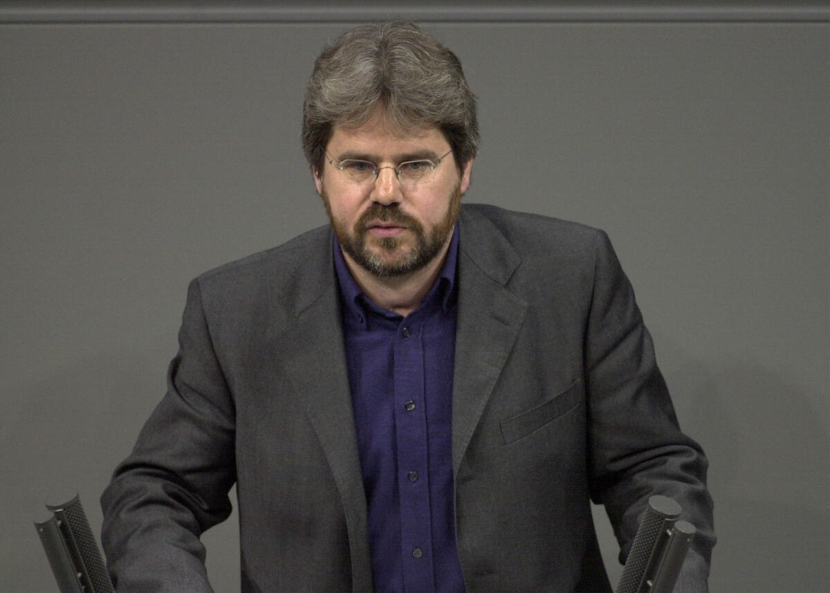 Thilo Hoppe, Bündnis 90/Die Grünen, MdB,Rede im Deutschen Bundestag, 13. Bundestagssitzung.; Bundestagsabgeordneter, Abgeordneter, Rednerpult, Plenum Hoppe, Thilo Thilo Hoppe, Bündnis 90/Die Grünen, MdB,Rede im Deutschen Bundestag, 13. Bundestagssitzung.; Bundestagsabgeordneter, Abgeordneter, Rednerpult, Plenum