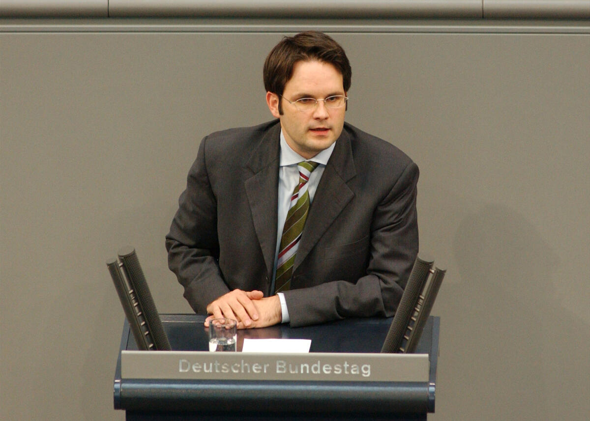 Matthias Berninger, Bündnis 90/Die Grünen, MdB, Rede im Deutschen Bundestag, 46. Bundestagssitzung.; Bundestagsabgeordneter, Abgeordneter, Rednerpult, Plenum Berninger, Matthias Matthias Berninger, Bündnis 90/Die Grünen, MdB, Rede im Deutschen Bundestag, 46. Bundestagssitzung.; Bundestagsabgeordneter, Abgeordneter, Rednerpult, Plenum